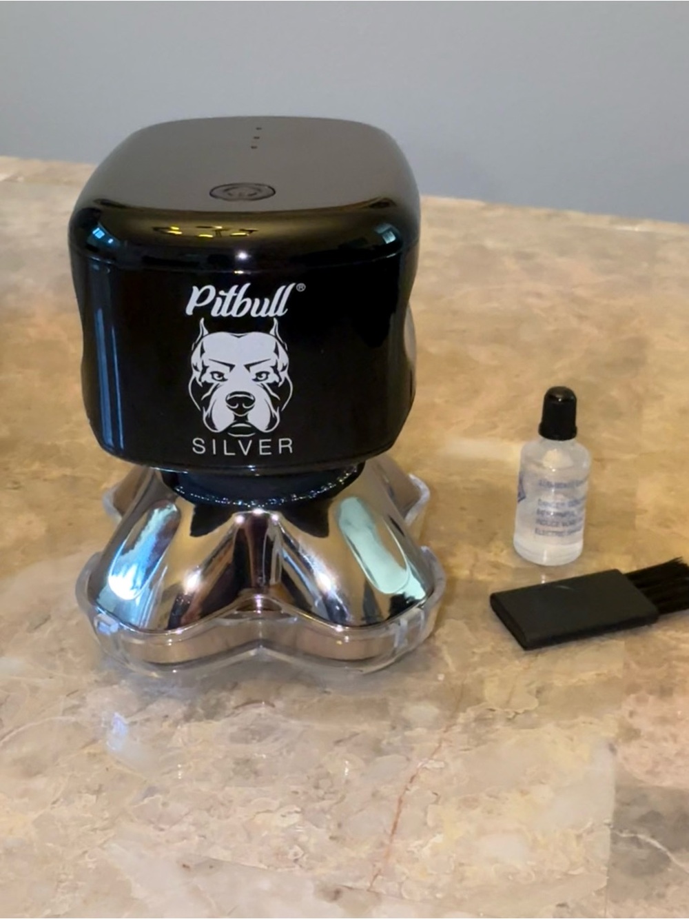 Skull Shaver Pitbull Silver PRO Shaver Cordless Wet/Dry NEW NO CHARGER!!
